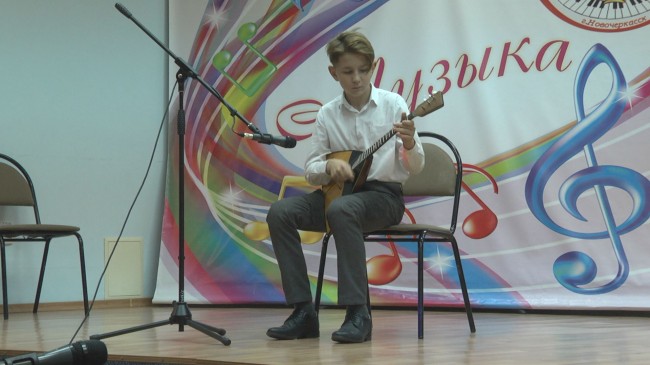 Праздничный концерт к Международному дню матери прошел в музыкальной школе имени П.И.Чайковского