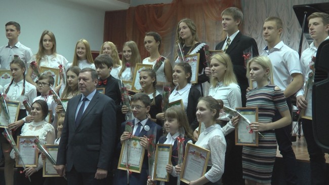 В Новочеркасске чествовали стипендиатов главы администрации