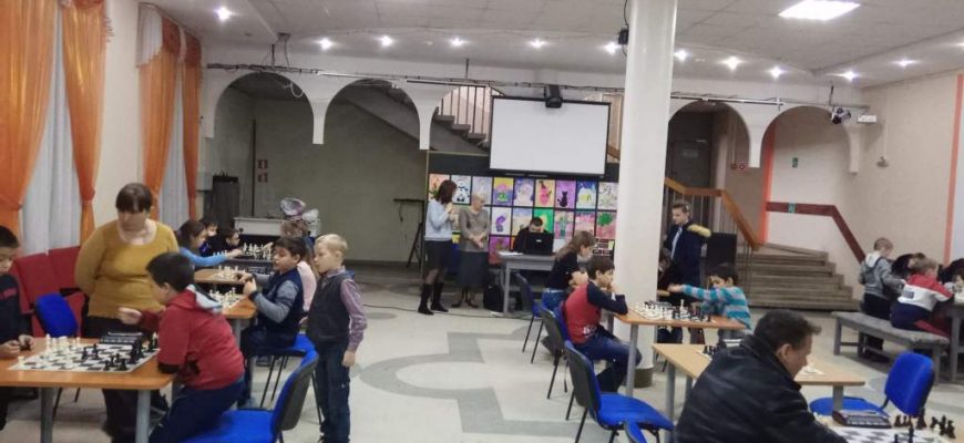 «Ход Конем» – в Новочеркасске состоялся городской шахматный турнир образовательных учреждений