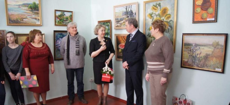 Юбилейная выставка школы искусств «Лира-Альянс» открылась в Доме-музее М.Б. Грекова