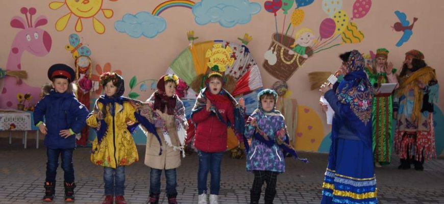 Яркий праздник Широкой Масленицы устроили для дошкольников в детском саду №16