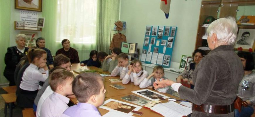 Ветераны рассказали школьникам о героях Великой Отечественной войны