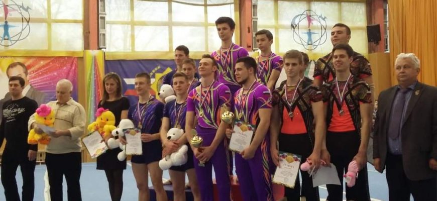 Новочеркасские акробаты завоевали призовые места на Всероссийских соревнованиях в Краснодаре