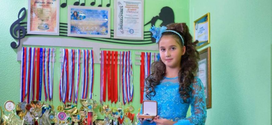 Школьница Анастасия Петренко вновь завоевала престижные награды вокальных конкурсов