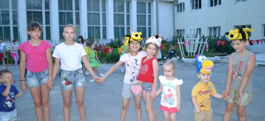 Цикл развлекательных программ для детей в июне провели сотрудники Дворца культуры микрорайона Донской