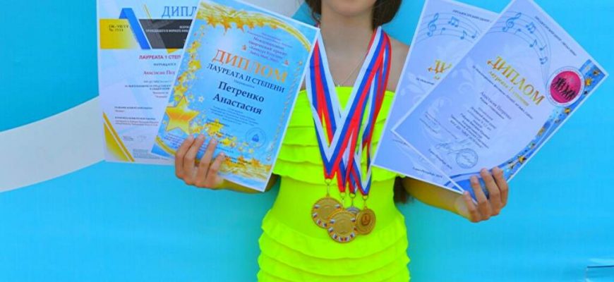 Юная вокалистка из Новочеркасска Анастасия Петренко вновь пополнила свою копилку наград