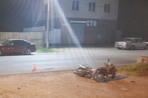 В Новочеркасске мотоциклист потерял управление, перевернулся и попал в больницу