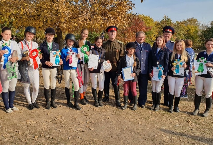 В Новочеркасске посоревновались конно-спортивные клубы Дона