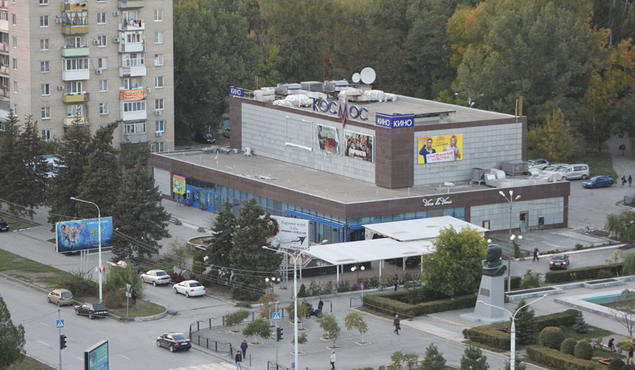 Кинотеатр «Космос» в Новочеркасске выставлен на продажу