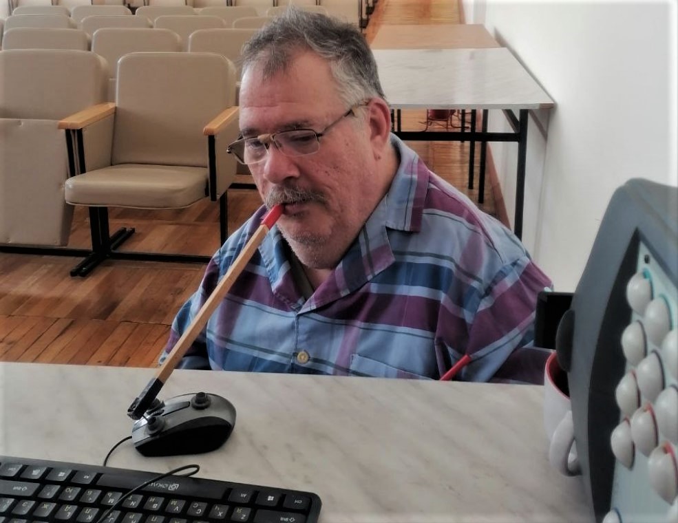 Виктор Бабарыкин из Новочеркасска стал призером чемпионата по компьютерному многоборью для пожилых