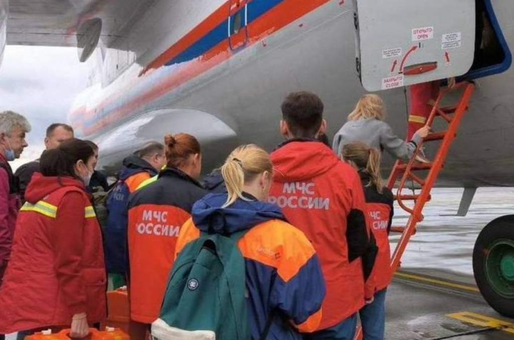 Психологи из Ростовской области оказывают помощь пострадавшим при падении самолета в Ейске