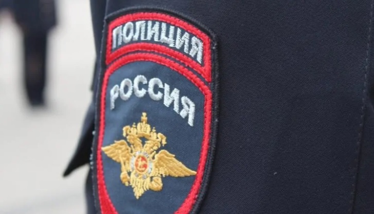 В Новочеркасске полицейские задержали обворовавшую сетевой магазин шахтинку
