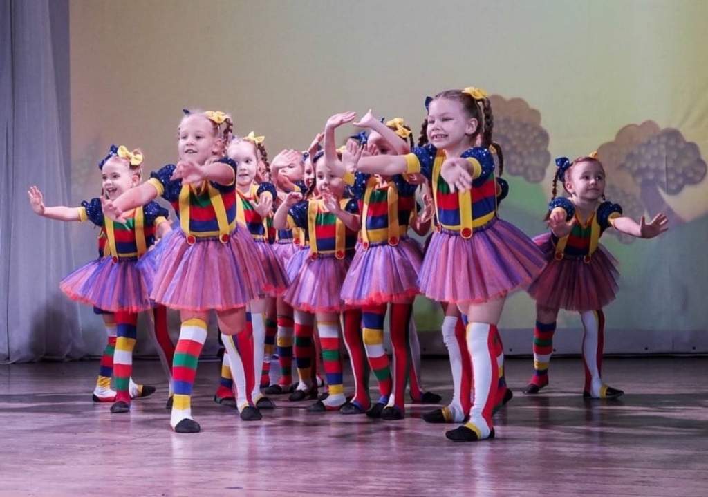 Юные танцоры Дона представили свое творчество на фестивале «Первые-шаги» в Новочеркасске