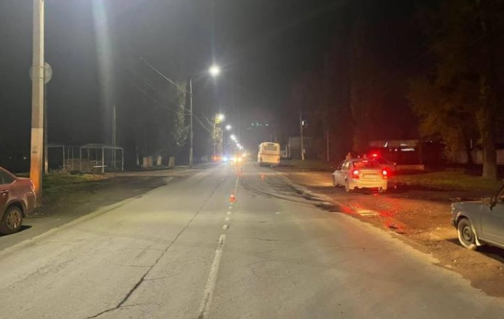 Пассажирский рейсовый автобус сбил пешехода в Новочеркасске
