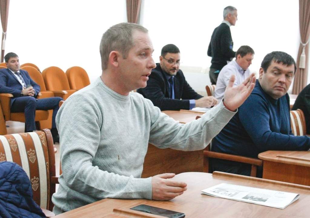 Депутаты Новочеркасска подвергли критике подход к работе городского департамента ЖКХ