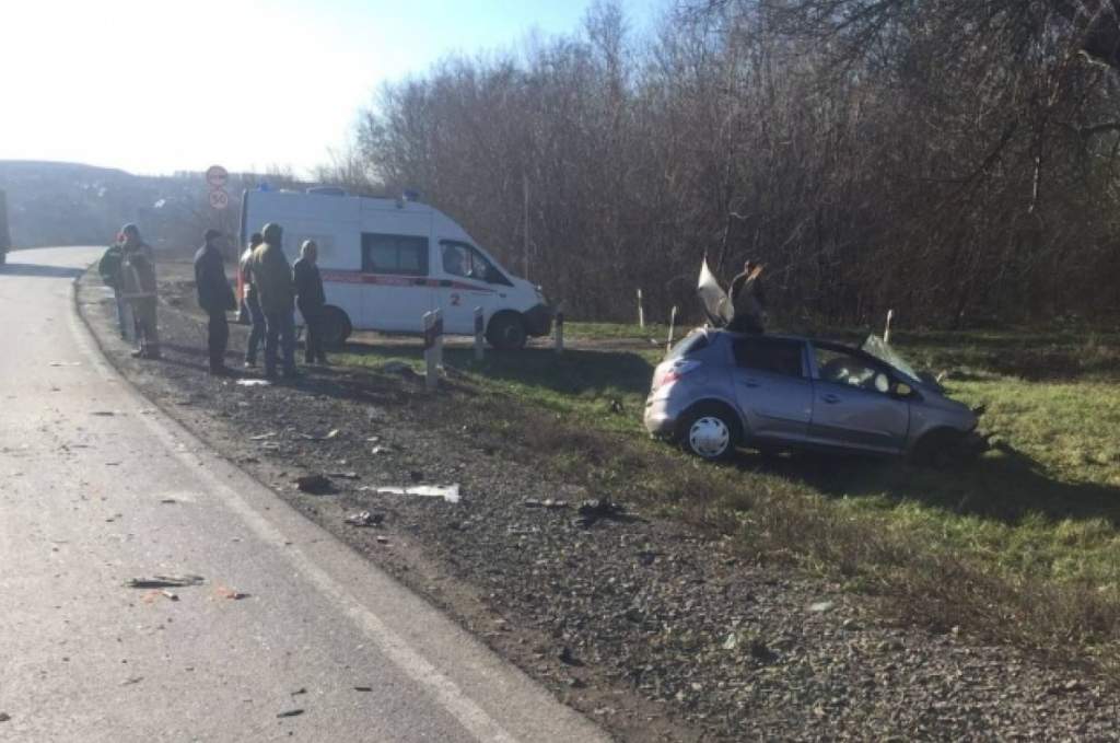 В Ростовской области в аварии с грузовиком на трассе погиб пенсионер