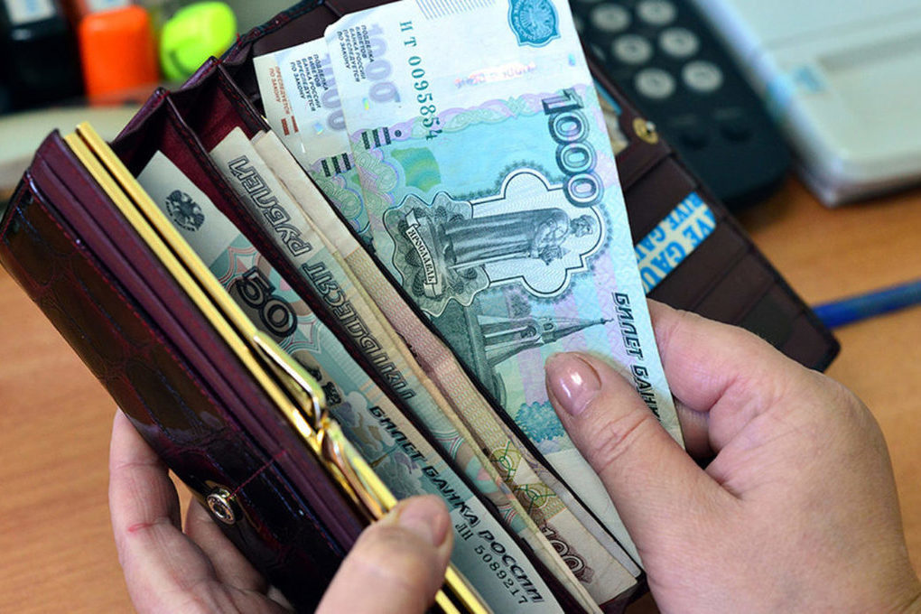 В Ростовской области в 2022 году выросла среднемесячная зарплата