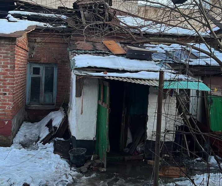 СК возбудил дело по факту гибели четырех человек при пожаре в частном доме в Новочеркасске