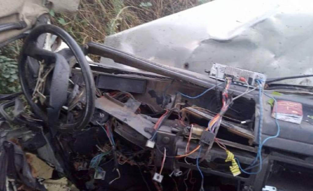 В Ростовской области водитель отечественной легковушки погиб из-за летевшей по встречке BMW