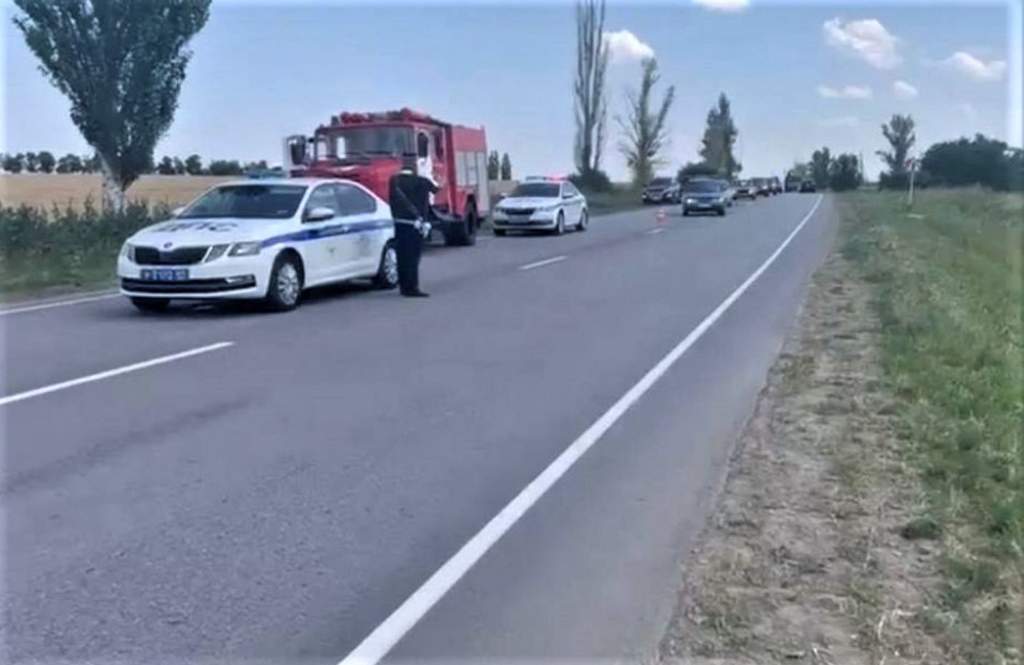 Один погиб и восемь пострадали в ДТП на трассе в Ростовской области