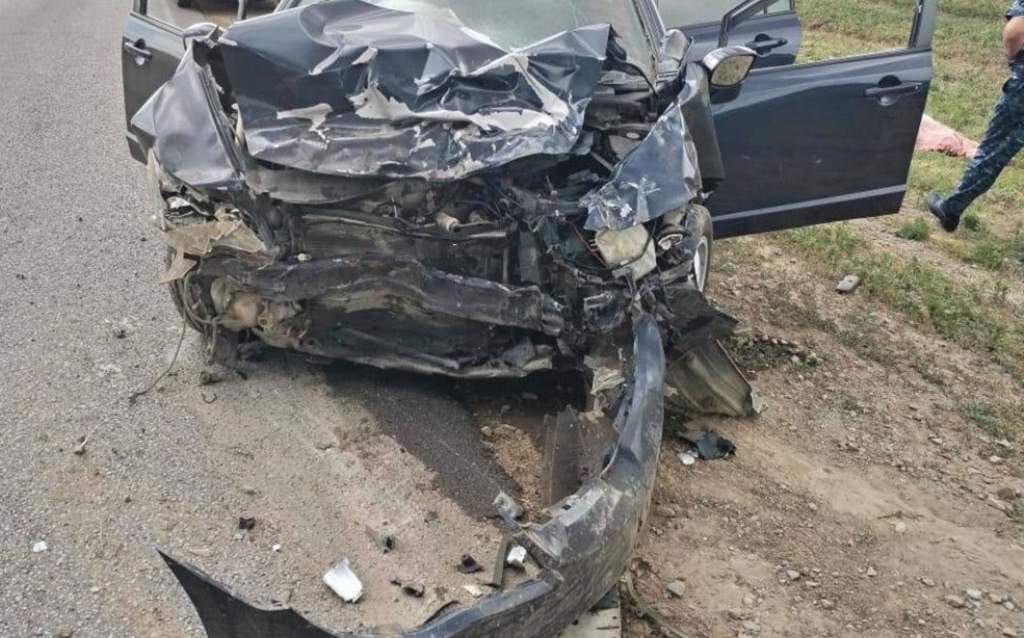 Водитель погиб во время обгона на трассе в Ростовской области