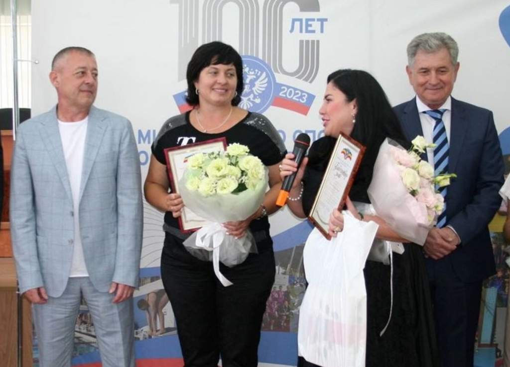 Торжественное собрание ко Дню физкультурника провели в Новочеркасске