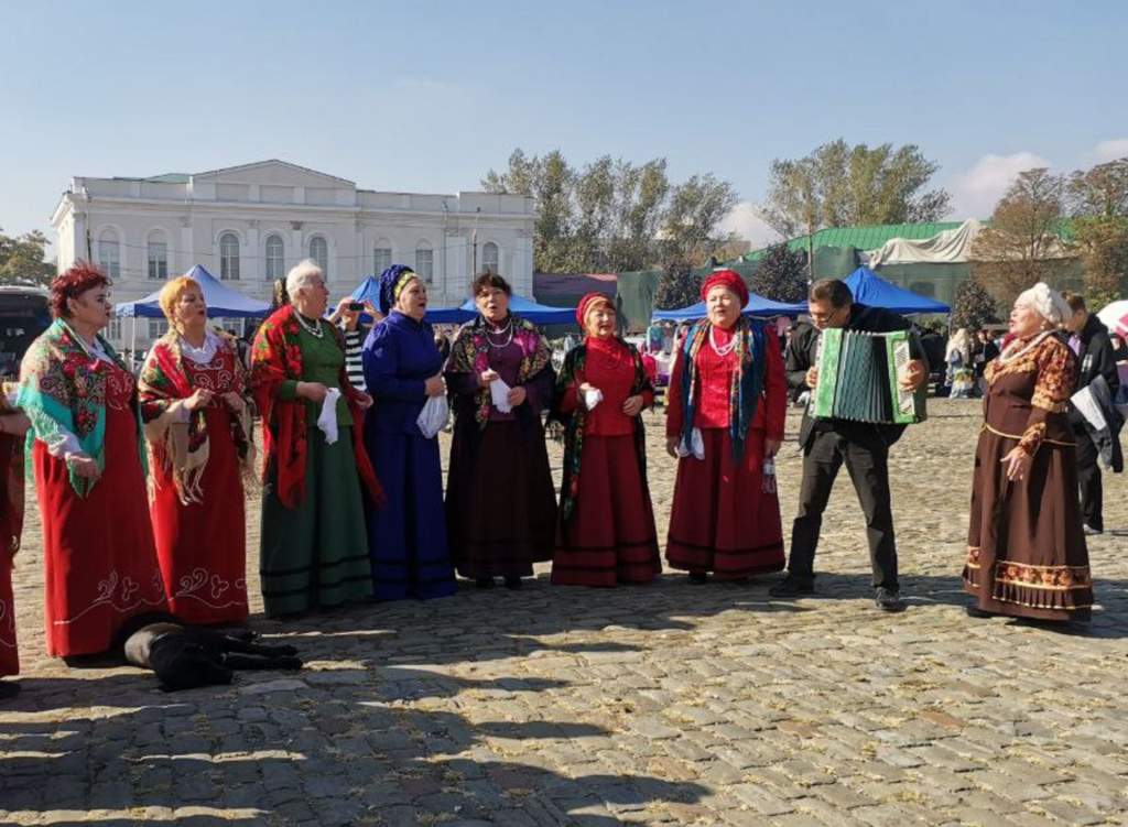 Покровские гуляния казаков прошли в Новочеркасске