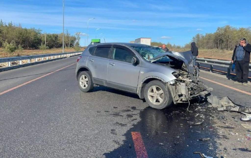 В Ростовской области водитель врезался в делавшую разметку дорожную машину и погиб