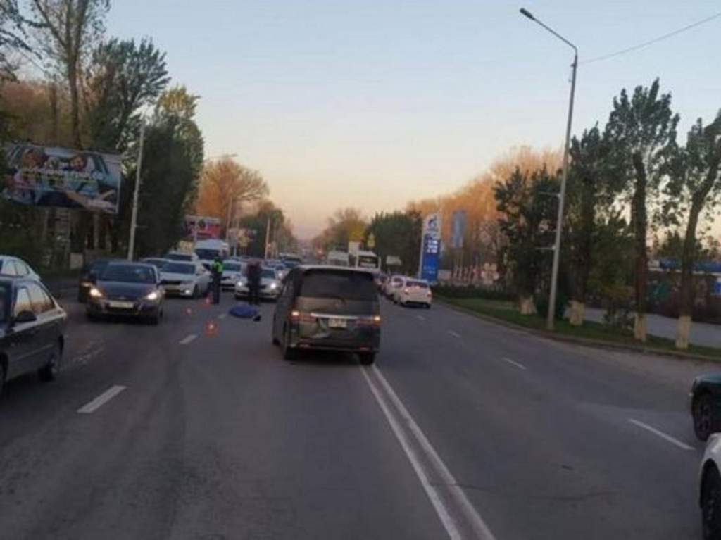 Под колесами иномарки в Новочеркасске погиб пешеход