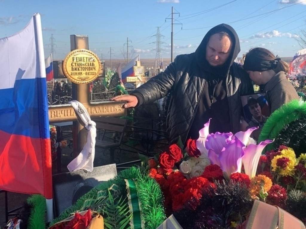 Погибшего в Бахмуте 24-летнего бойца СВО с почестями проводили в Ростовской области