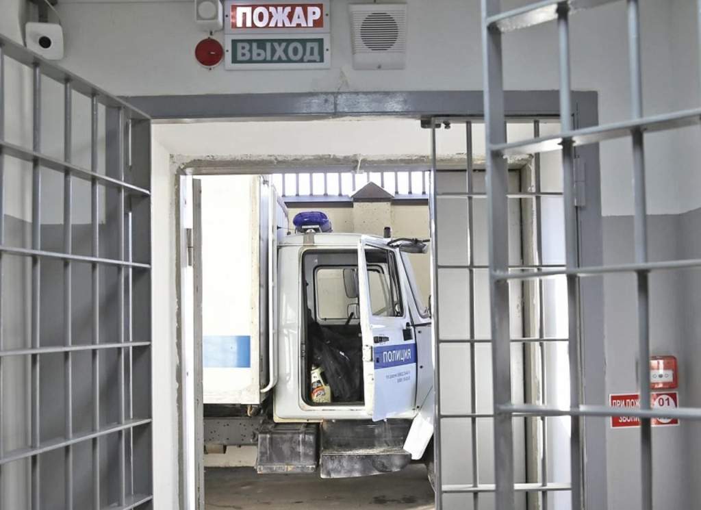 В колонию отправили виновника поножовщины с пассажиром автобуса в Новочеркасске