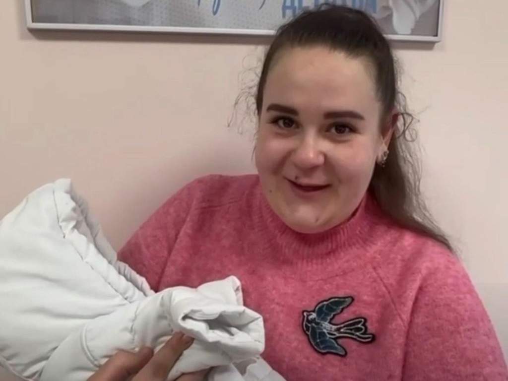 Младенца с экстремально низким весом 980 граммов спасли в Ростовской области
